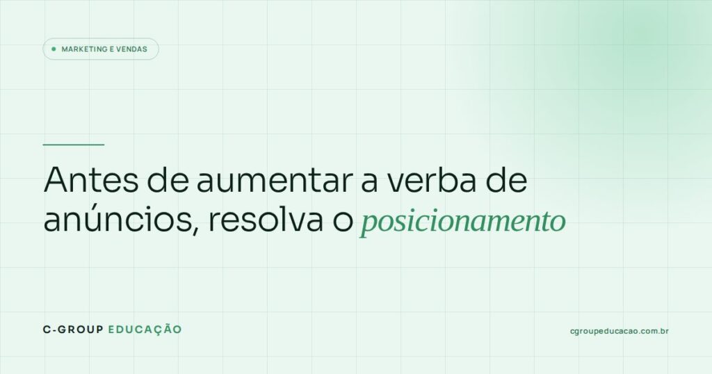 Arte editorial clara com o título do artigo sobre posicionamento